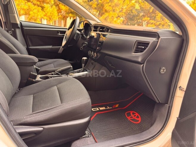 Toyota Corolla 2013, 270,000 km - 1.6 l - Bakı