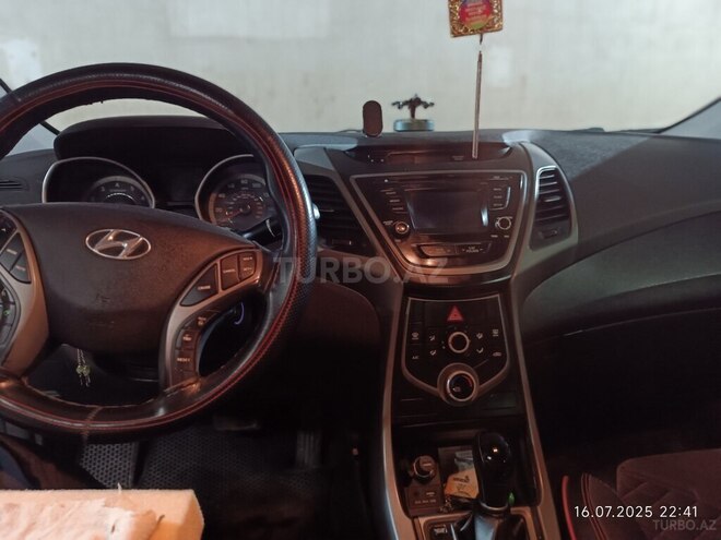 Hyundai Elantra 2015, 193,121 km - 1.8 л - Bakı