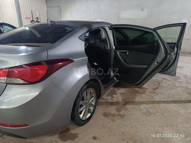 Hyundai Elantra 2015, 193,121 km - 1.8 л - Bakı