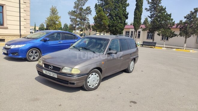 Opel Astra 1997, 316,479 km - 1.6 l - Bakı