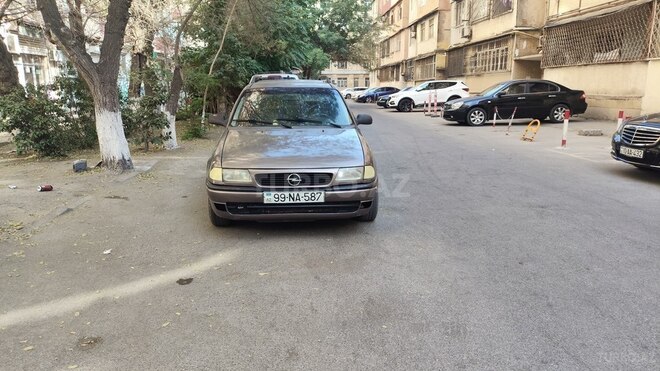 Opel Astra 1997, 316,479 km - 1.6 l - Bakı