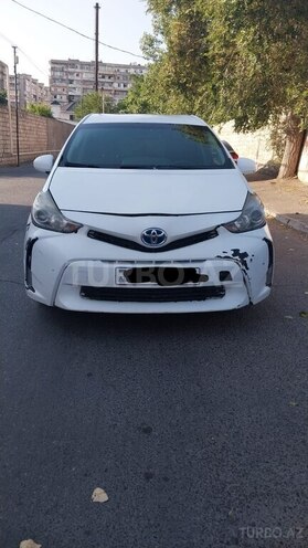 Toyota Prius V 2015, 131,000 km - 1.8 l - Bakı