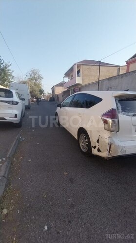 Toyota Prius V 2015, 131,000 km - 1.8 l - Bakı