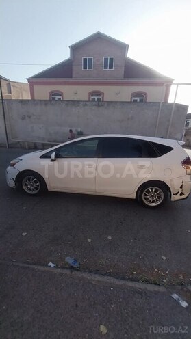 Toyota Prius V 2015, 131,000 km - 1.8 l - Bakı