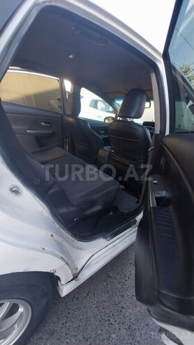 Toyota Prius V 2015, 131,000 km - 1.8 l - Bakı
