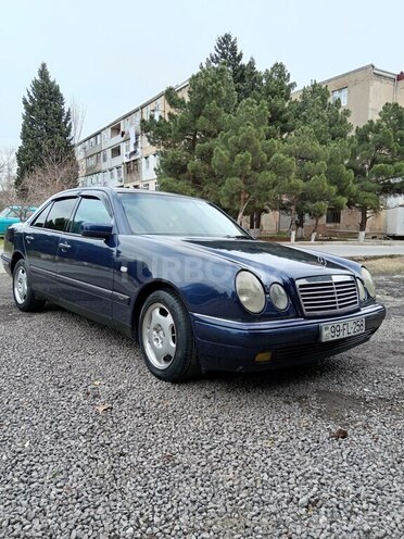 Mercedes E 200 1998, 550,000 km - 2.0 l - Sumqayıt