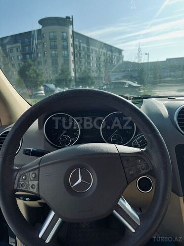 Mercedes ML 350 4MATIC-12