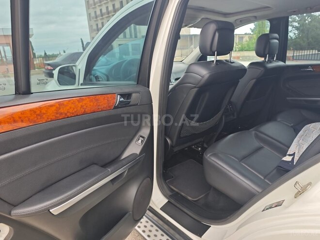 Mercedes ML 350 4MATIC-16