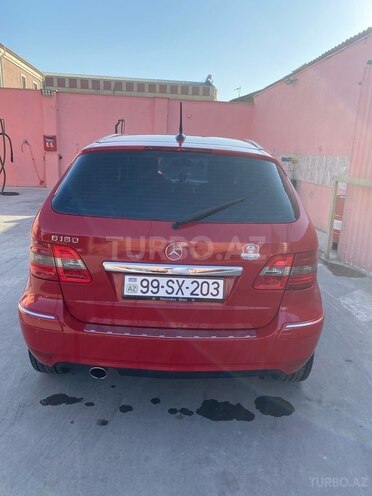 Mercedes B 180 2011, 153,898 km - 1.7 l - Bakı