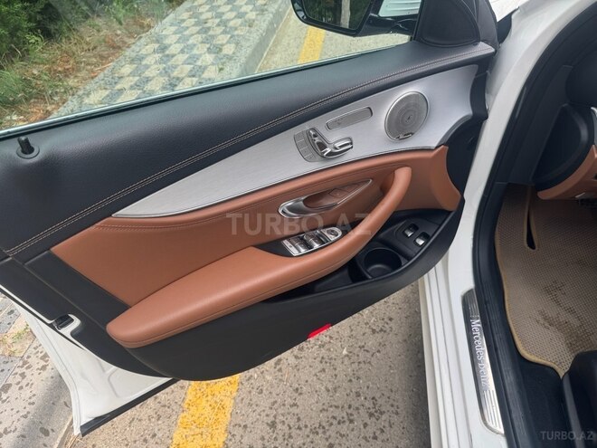 Mercedes E 300 e 2021, 99,000 km - 2.0 l - Bakı
