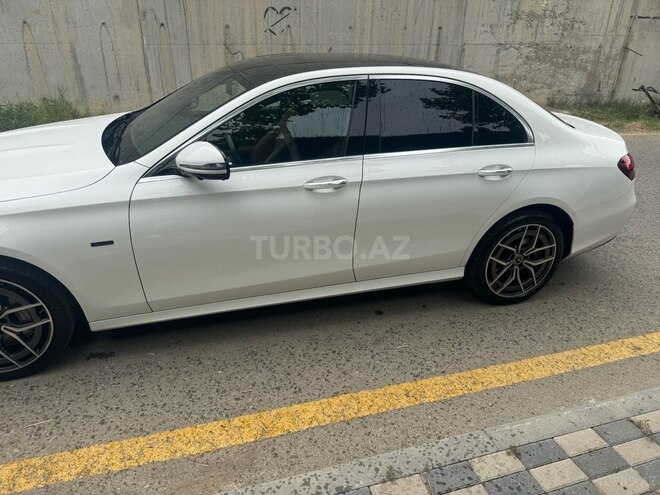 Mercedes E 300 e 2021, 99,000 km - 2.0 l - Bakı