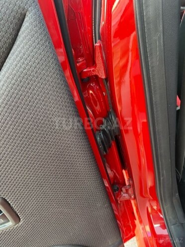 Mercedes B 180 2011, 153,898 km - 1.7 l - Bakı