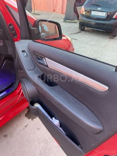 Mercedes B 180 2011, 153,898 km - 1.7 l - Bakı