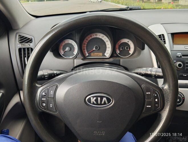 Kia  2009, 200,690 km - 1.4 l - Gəncə