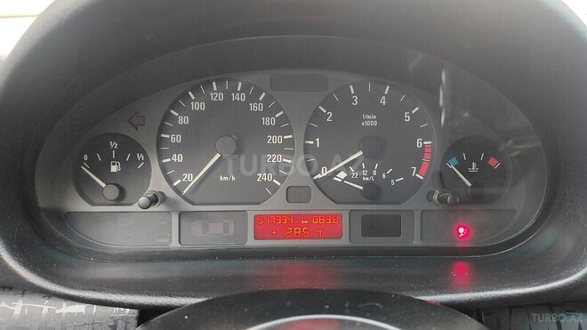 BMW 320 2002, 317,000 km - 2.2 l - Bakı