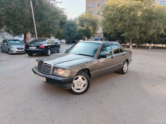 Mercedes 190 1992, 225,566 km - 2.3 l - Bakı