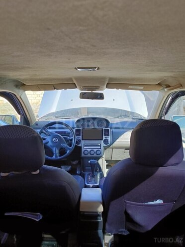 Nissan X-Trail 2006, 300,000 km - 2.5 l - Salyan