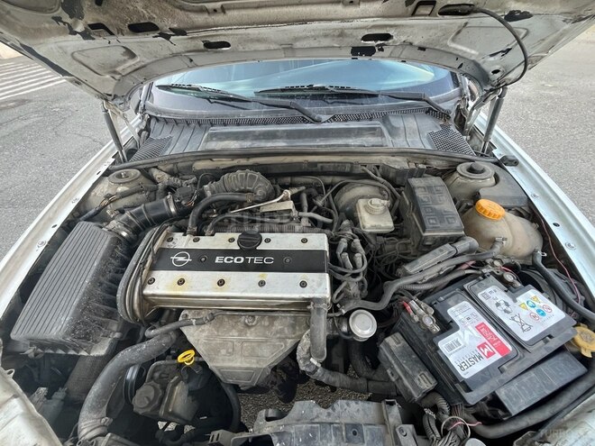 Opel Vectra 1996, 261,314 km - 2.0 l - Bakı