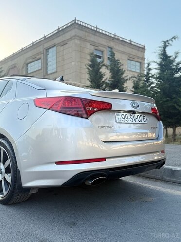 Kia Optima-11