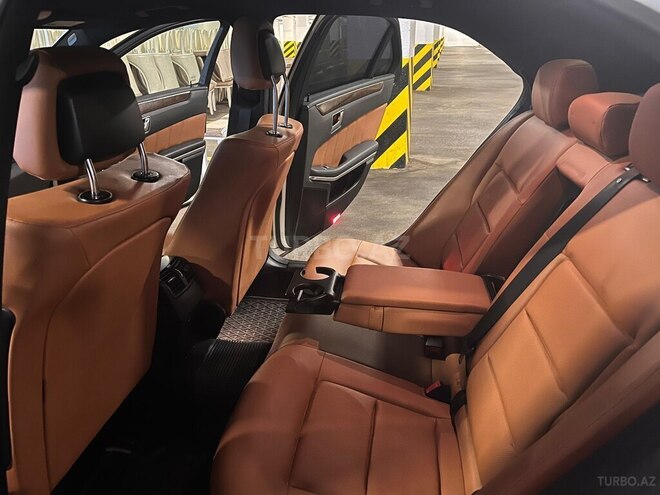 Mercedes E 350 4MATIC 2011, 308,000 km - 3.5 л - Bakı