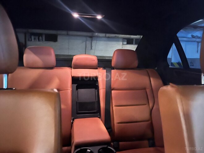 Mercedes E 350 4MATIC 2011, 308,000 km - 3.5 л - Bakı