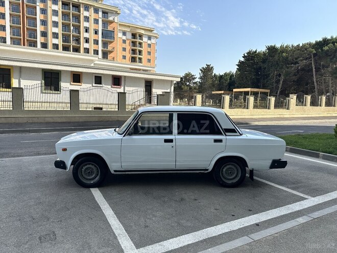 LADA (VAZ) 2107-4
