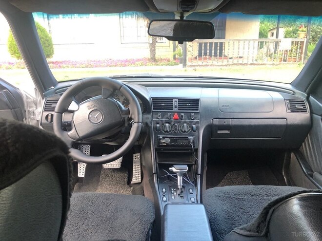 Mercedes  1996, 440,000 km - 3.6 l - Balakən