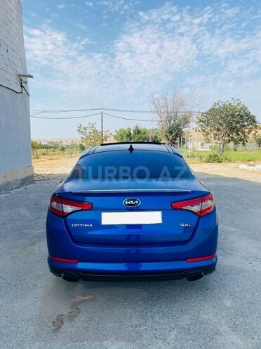 Kia Optima-4