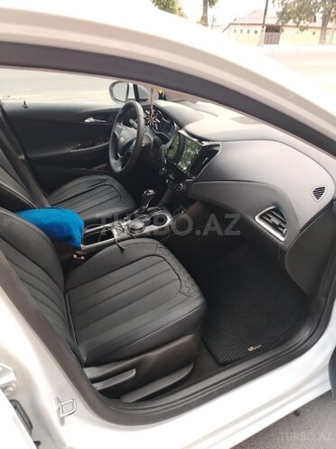 Chevrolet Cruze 2018, 137,000 km - 1.4 л - Şəki