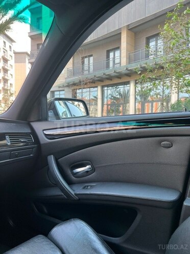 BMW 530 2005, 299,000 km - 3.0 l - Bakı