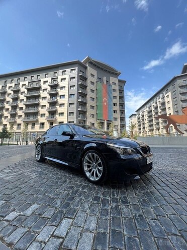 BMW 530 2005, 299,000 km - 3.0 l - Bakı