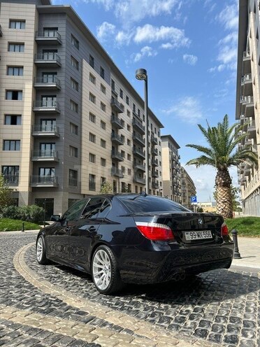 BMW 530 2005, 299,000 km - 3.0 l - Bakı
