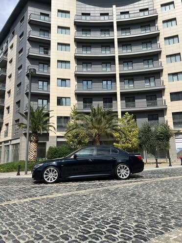 BMW 530 2005, 299,000 km - 3.0 l - Bakı