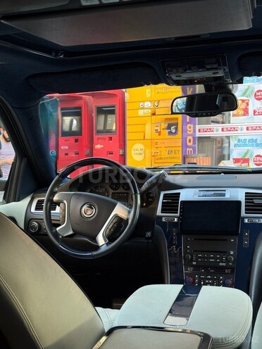 Cadillac Escalade 2008, 130,000 km - 6.2 l - Bakı