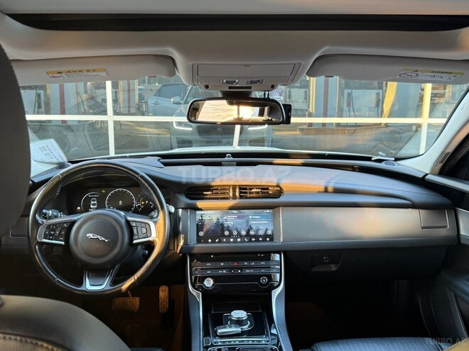 Jaguar XF 2017, 78,000 km - 2.0 l - Bakı