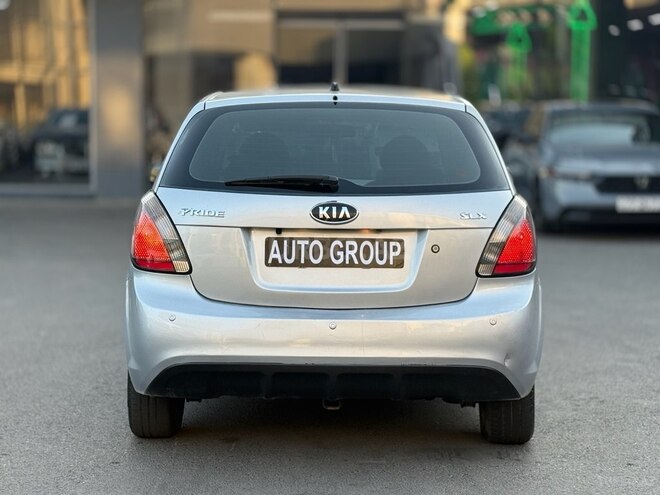 Kia Rio 2006, 250,000 km - 1.5 l - Bakı