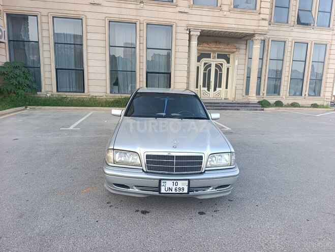 Mercedes C 200 2000, 408,530 km - 2.0 л - Sumqayıt