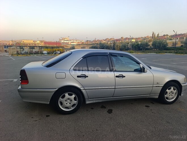 Mercedes C 200 2000, 408,530 km - 2.0 л - Sumqayıt