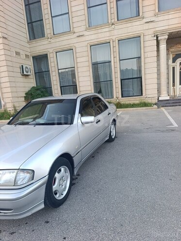Mercedes C 200 2000, 408,530 km - 2.0 л - Sumqayıt