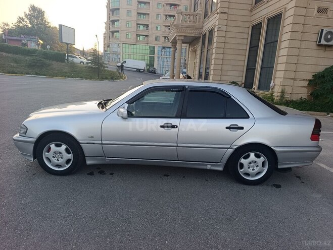 Mercedes C 200 2000, 408,530 km - 2.0 л - Sumqayıt