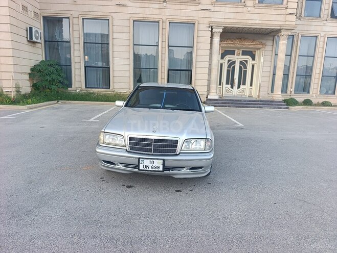 Mercedes C 200 2000, 408,530 km - 2.0 л - Sumqayıt