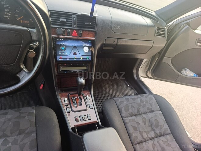 Mercedes C 200 2000, 408,530 km - 2.0 л - Sumqayıt
