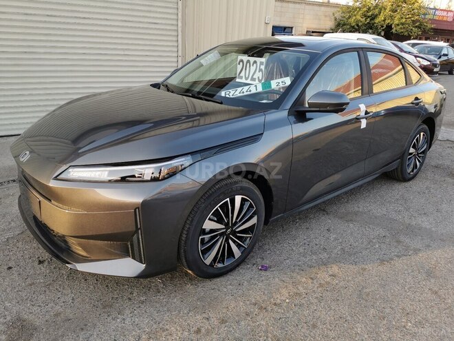 Changan Qiyuan A05 2025, 0 km - 1.5 л - Bakı