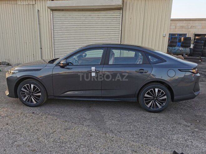 Changan Qiyuan A05 2025, 0 km - 1.5 л - Bakı