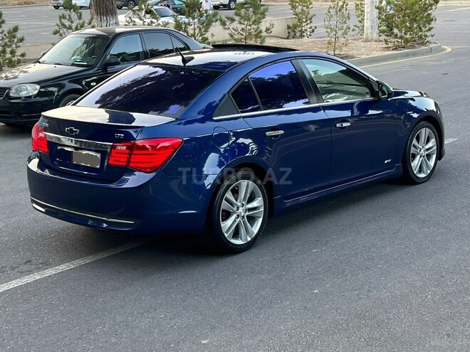 Chevrolet Cruze-13
