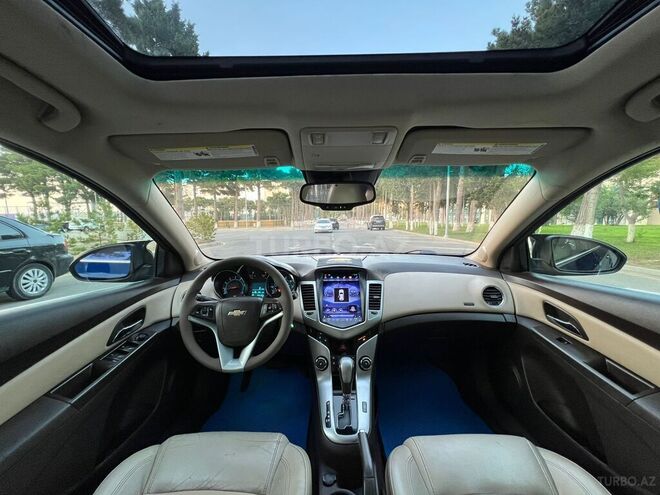 Chevrolet Cruze-16