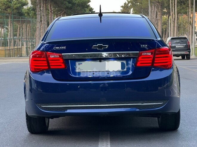 Chevrolet Cruze-12