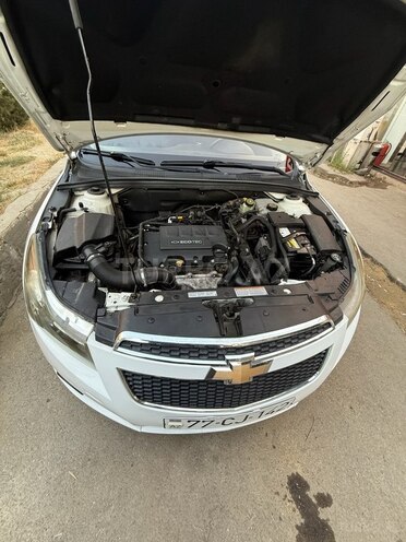 Chevrolet Cruze 2011, 266,241 km - 1.4 л - Bakı