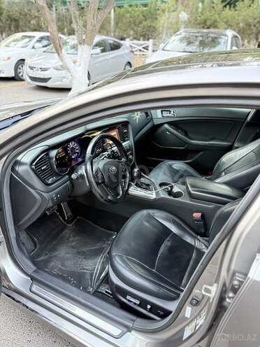 Kia Optima-11