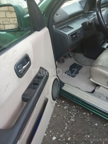 Nissan X-Trail 2001, 345,458 km - 2.2 l - Yevlax